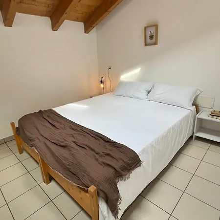 Ostello Casa Rossa Laveno-Mombello