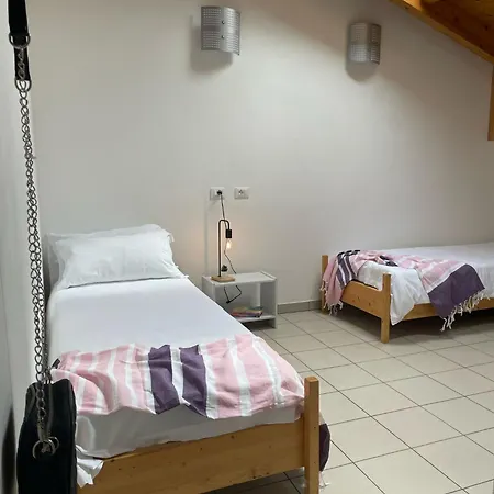 Ostello Casa Rossa *