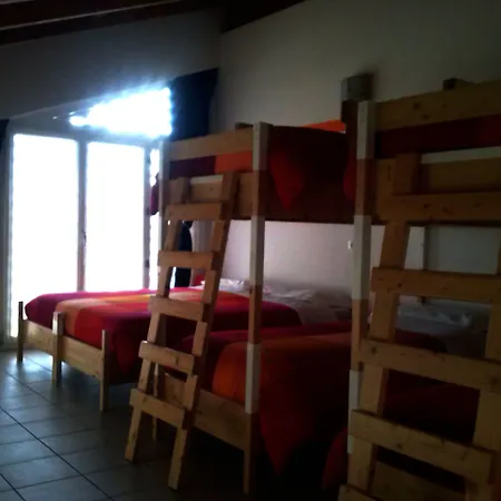 Casa Rossa Vandrerhjem Laveno-Mombello