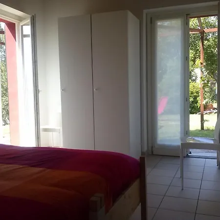 Casa Rossa Ostello *