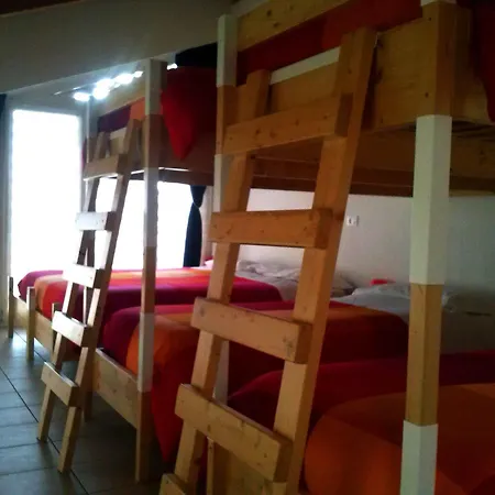Vandrerhjem Casa Rossa *